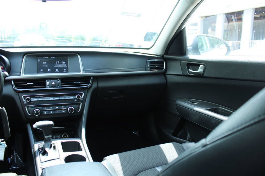 Used 2018 Kia Optima S FWD image 16