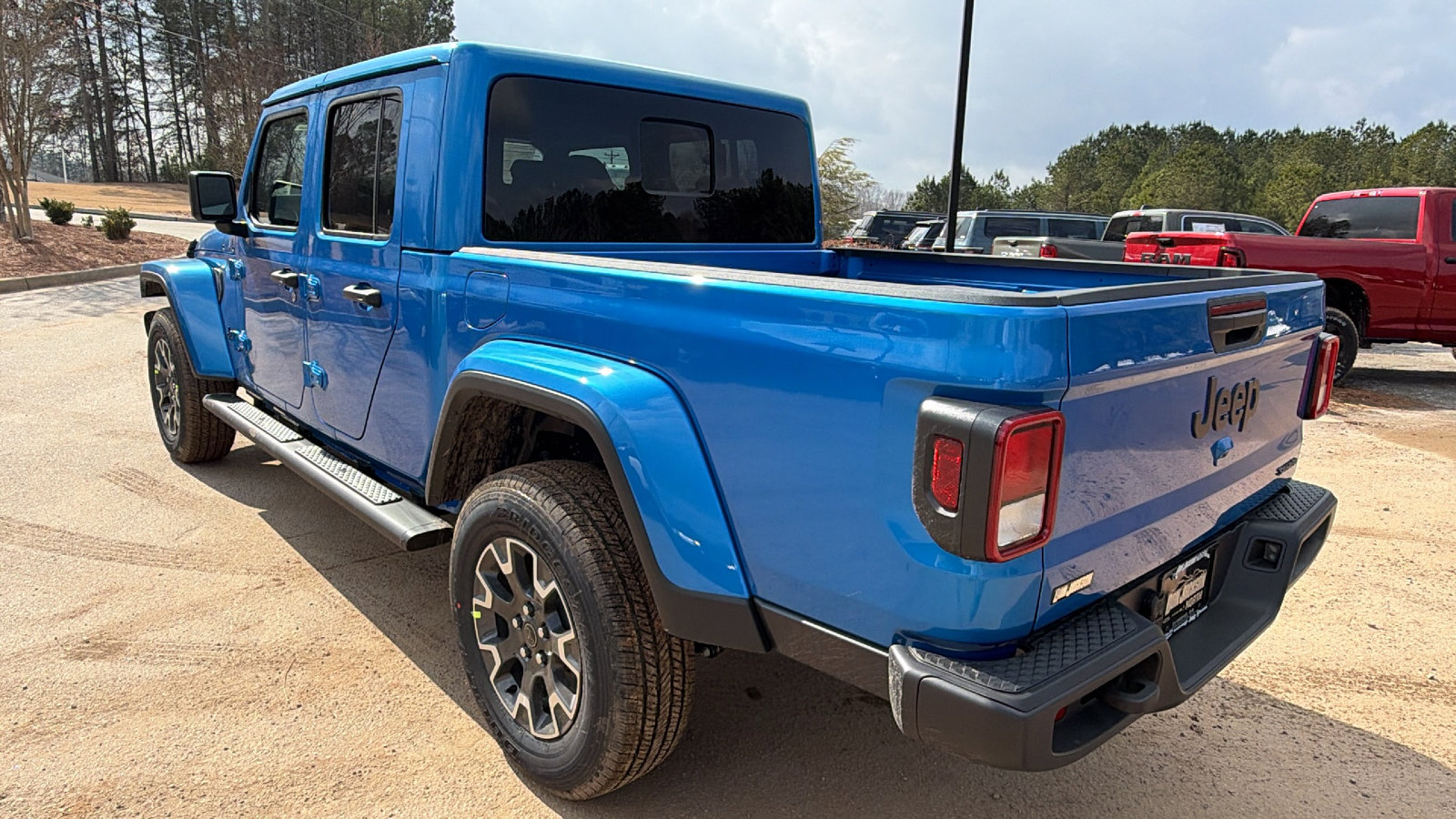 New 2026 Jeep Gladiator Sport image 10