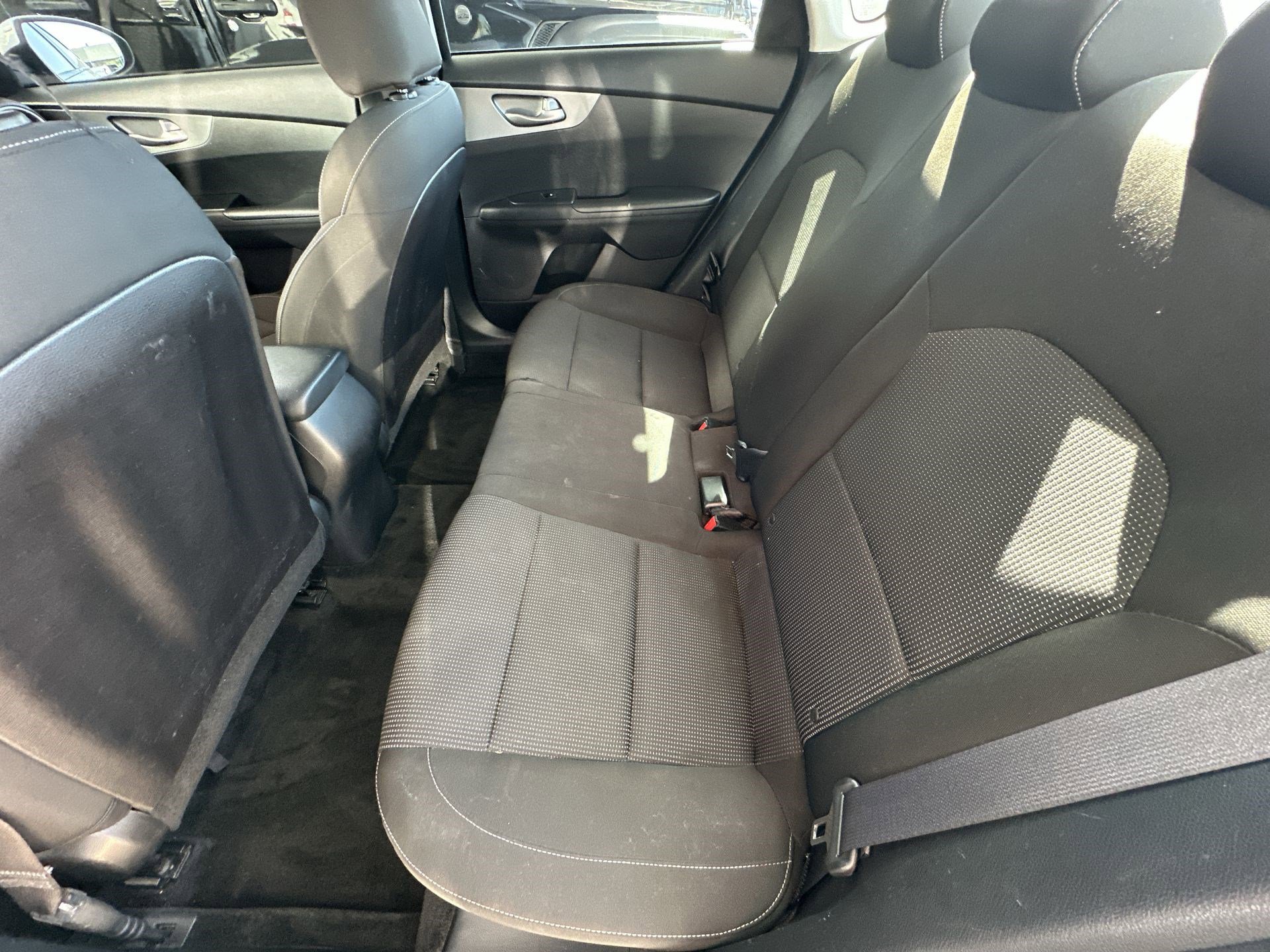 Used 2021 Kia Forte LXS image 27