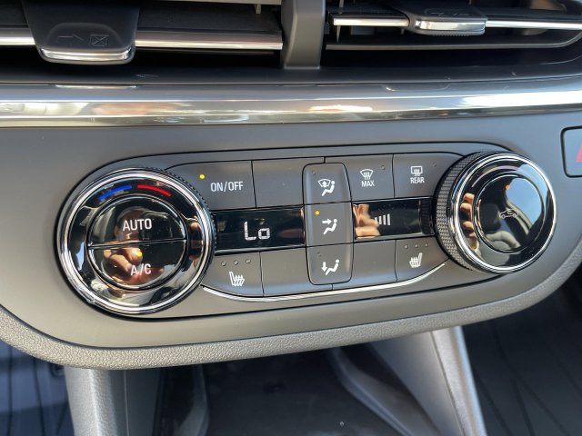 New 2026 Buick Envista Sport Touring w/ Convenience I Package FWD image 18