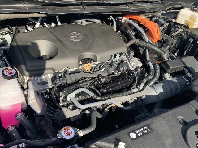 Certified 2025 Toyota Sienna XSE w/ XSE Premium Package AWD/4WD image 16