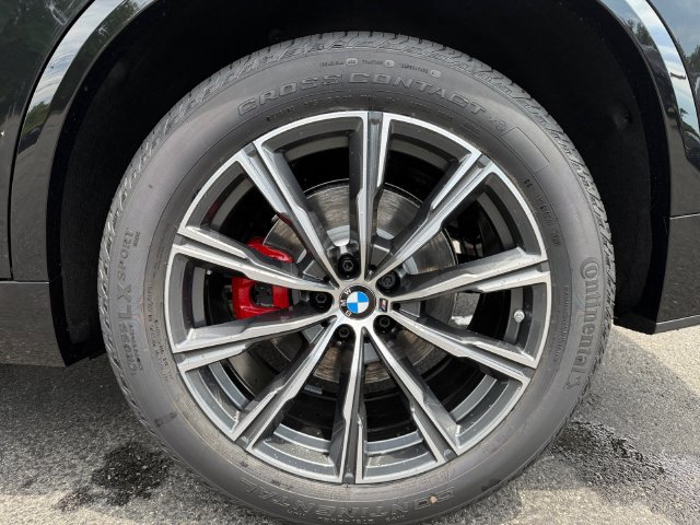 New 2026 BMW X5 xDrive40i w/ M Sport Package AWD/4WD image 18
