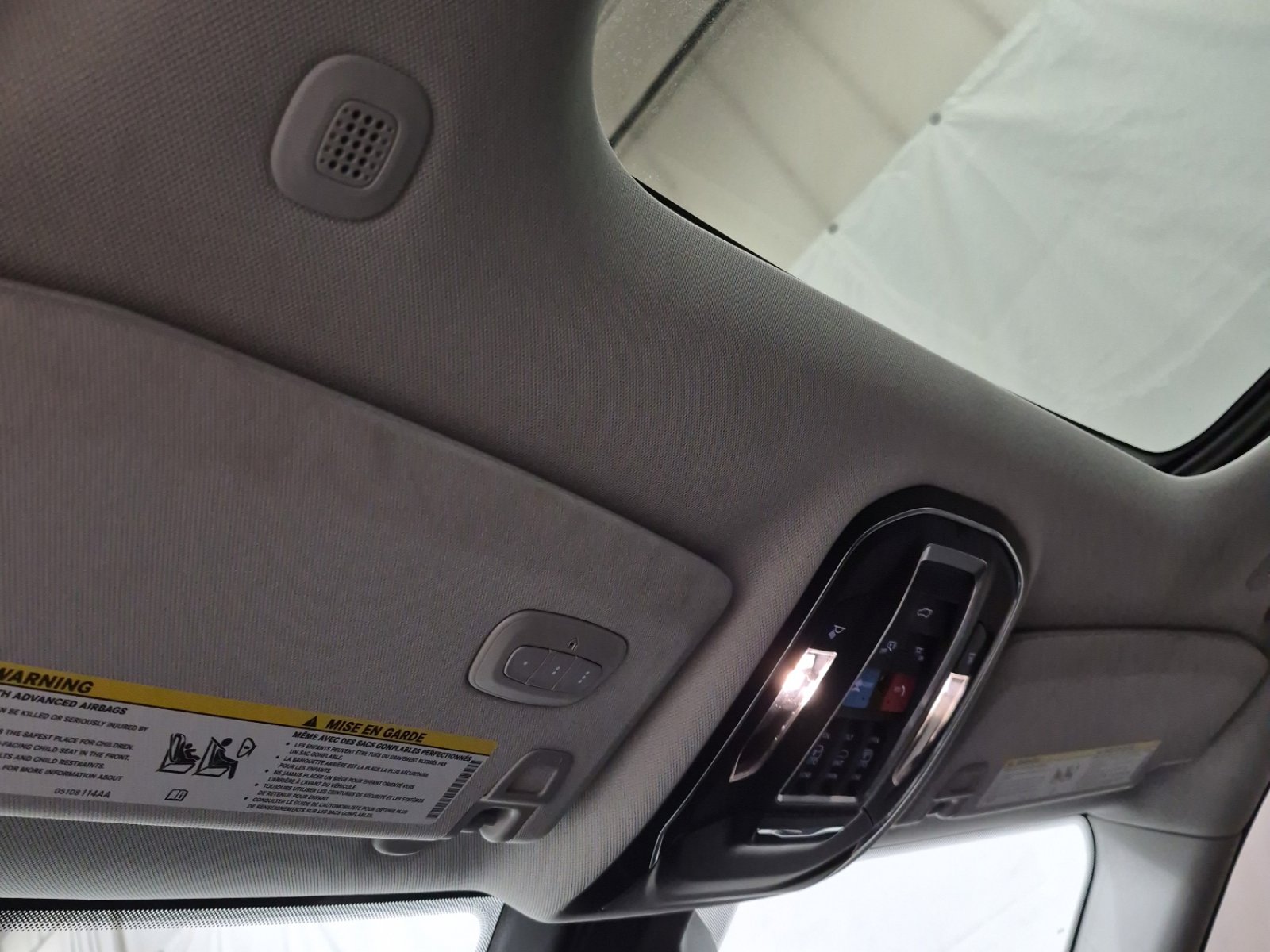 Used 2022 Jeep Grand Cherokee Limited w/ Luxury Tech Group II image 5