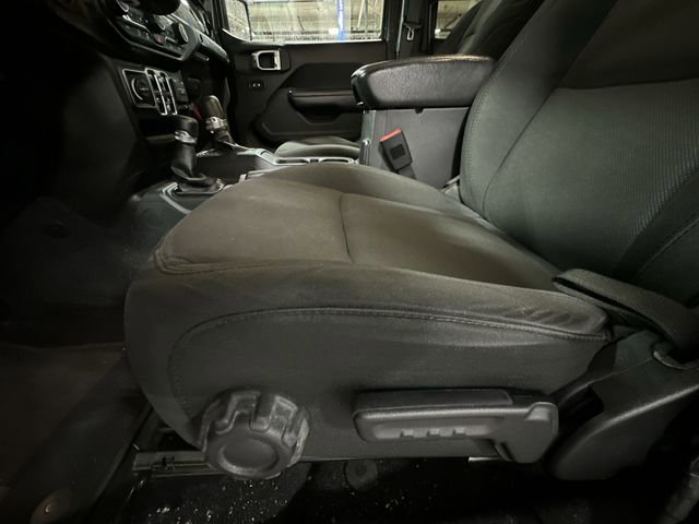 Used 2020 Jeep Wrangler Unlimited Sport image 18