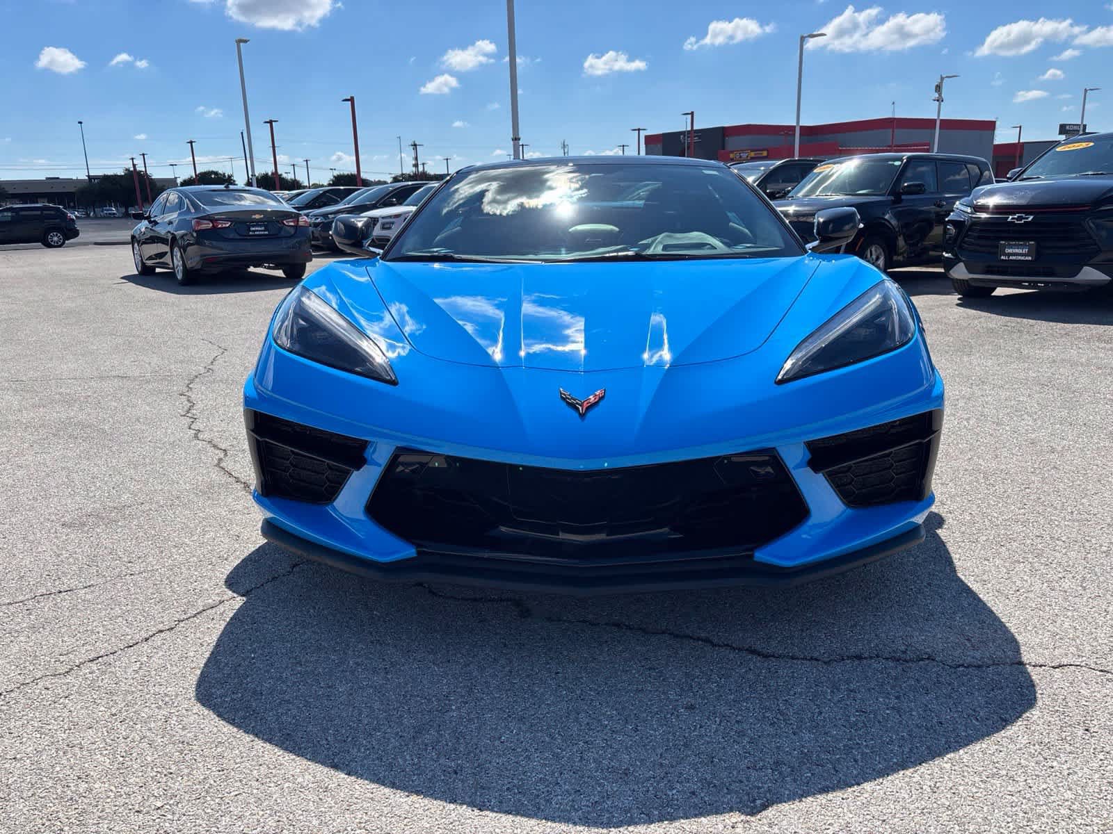 Used 2023 Chevrolet Corvette Stingray Premium Conv w/ Z51 Performance Package RWD image 2