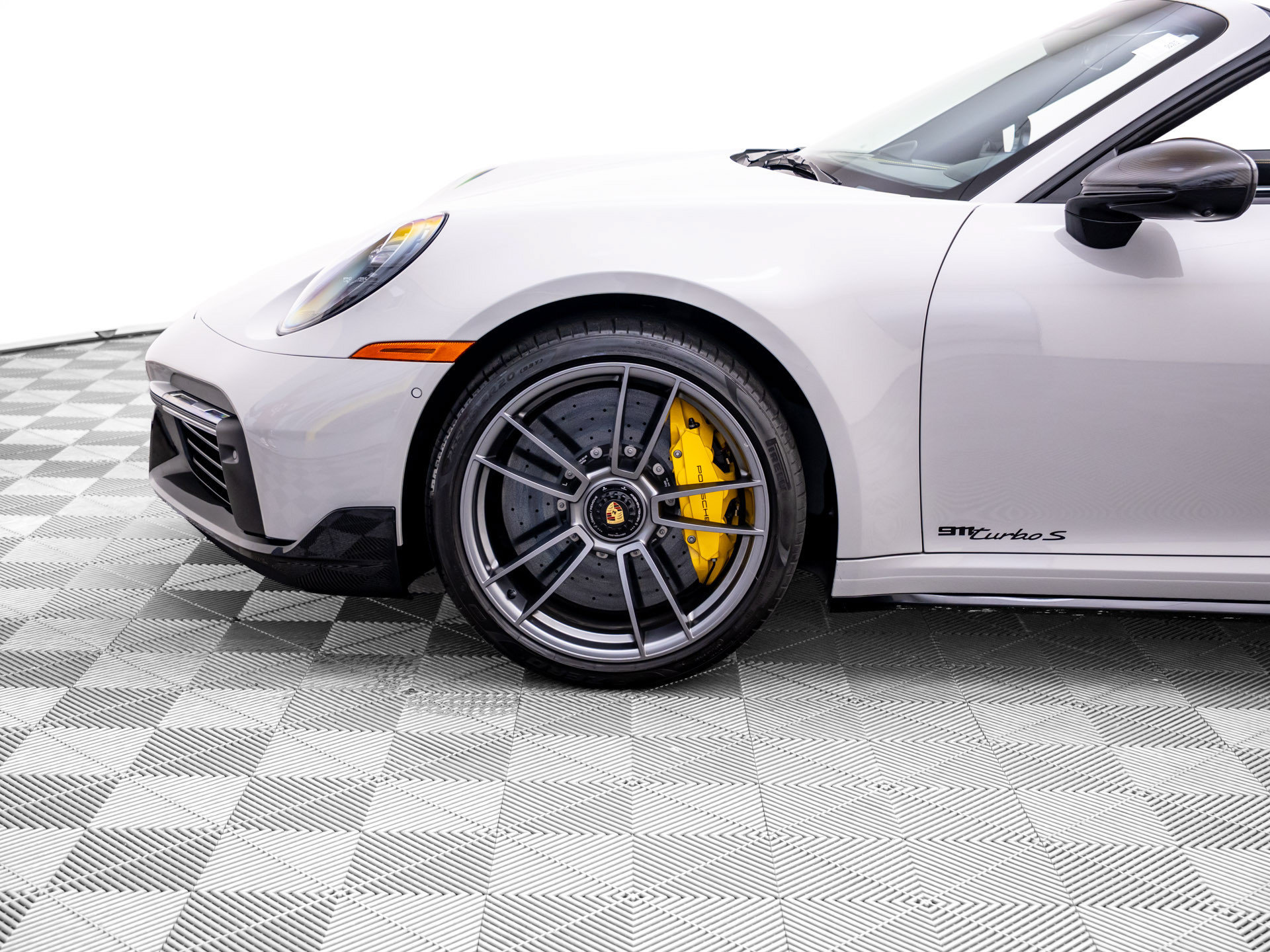 Certified 2022 Porsche 911 Turbo S AWD/4WD image 34