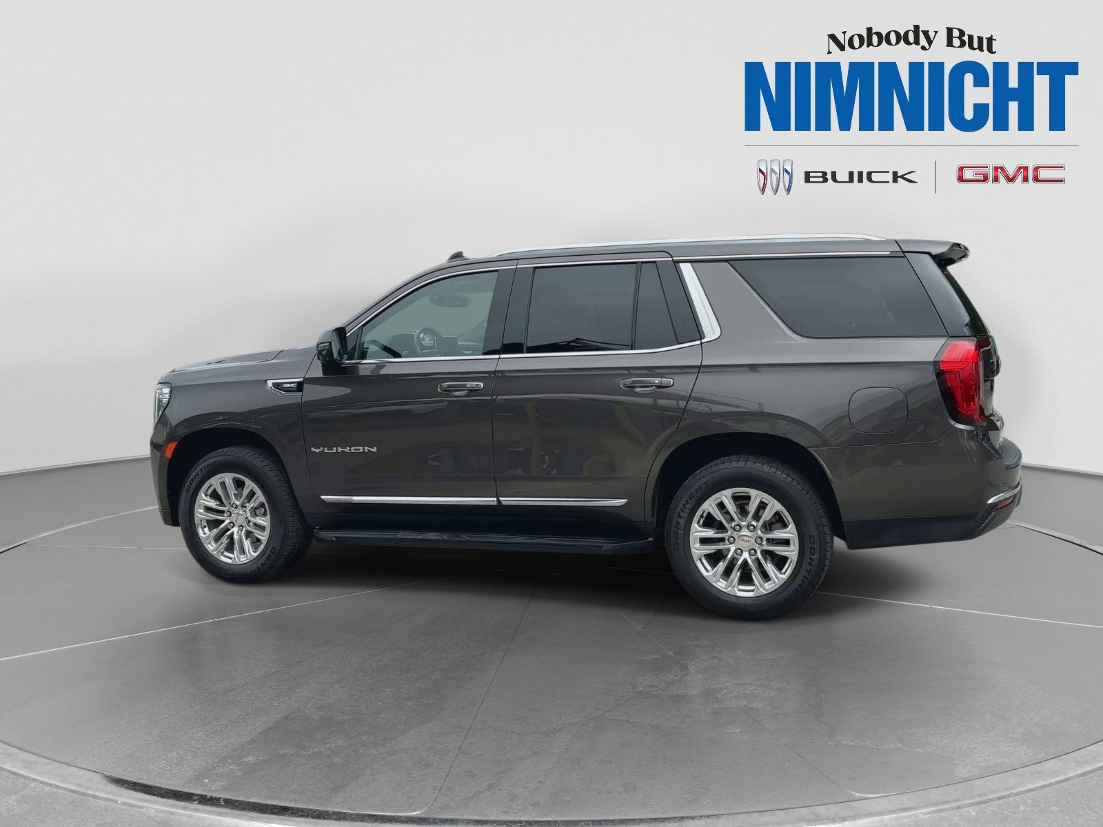 Used 2021 GMC Yukon SLT w/ SLT Premium Package AWD/4WD image 5