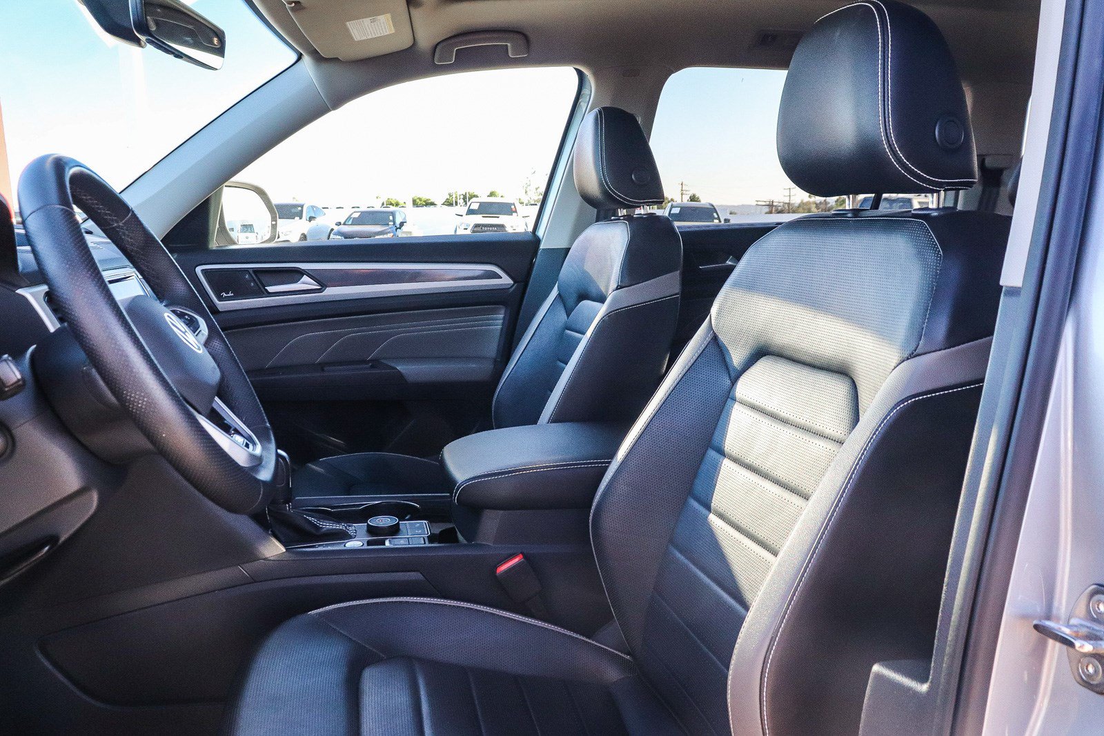 Used 2022 Volkswagen Atlas SEL Premium AWD/4WD image 19