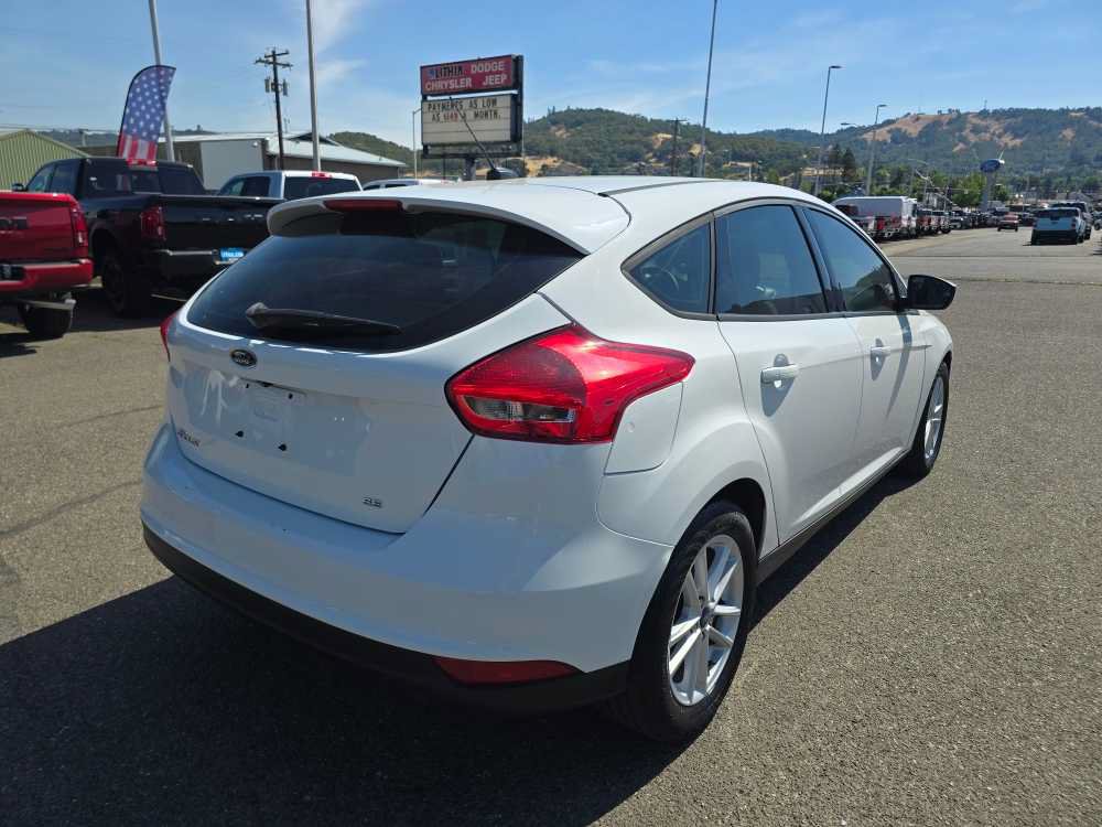 Used 2018 Ford Focus SE FWD image 5