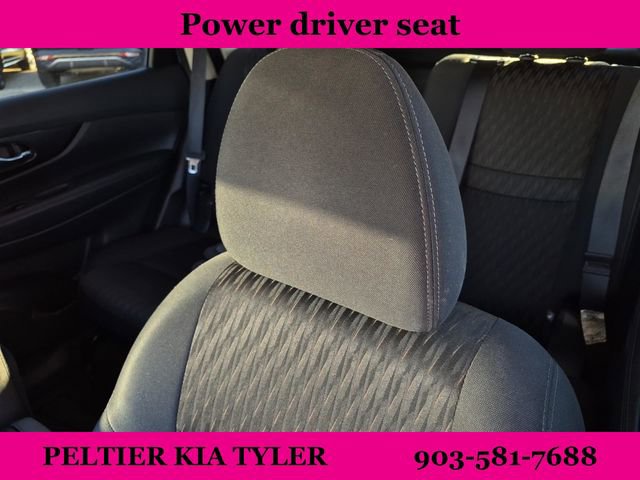 Used 2018 Nissan Rogue SV w/ Sun & Sound Touring Package image 23