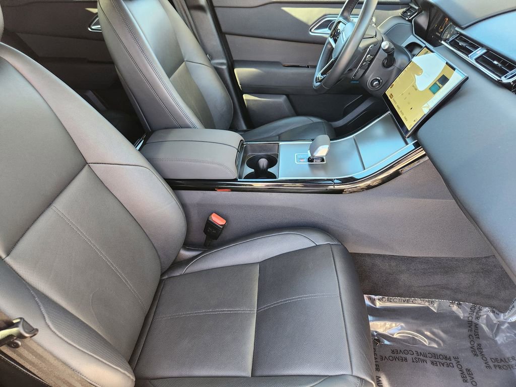 Used 2025 Land Rover Range Rover Velar Dynamic SE image 5