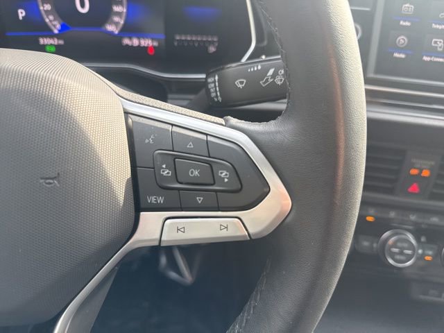 Used 2022 Volkswagen Jetta SE image 12