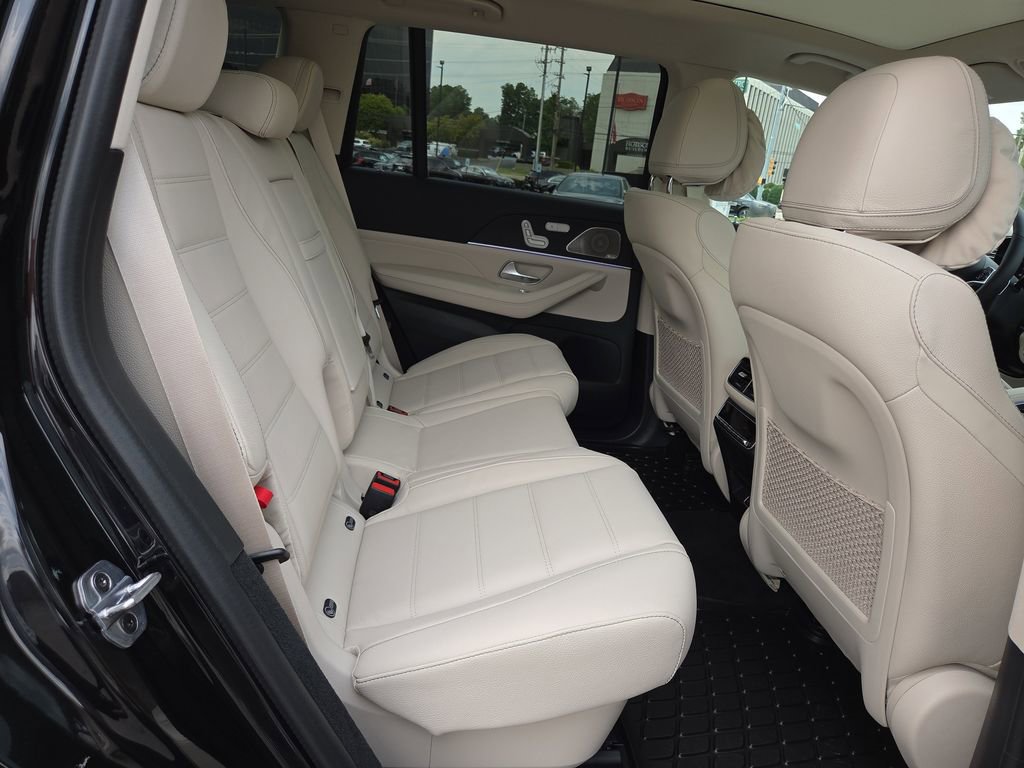 New 2026 Mercedes-Benz GLS 450 4MATIC image 15