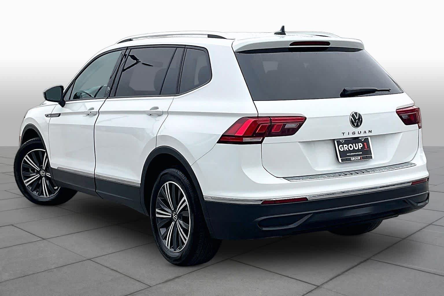 Used 2024 Volkswagen Tiguan Wolfsburg Edition FWD image 11