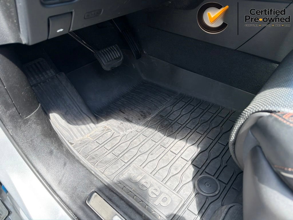 Certified 2023 Jeep Grand Cherokee Summit AWD/4WD image 58