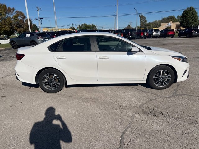 Used 2024 Kia Forte LXS image 7