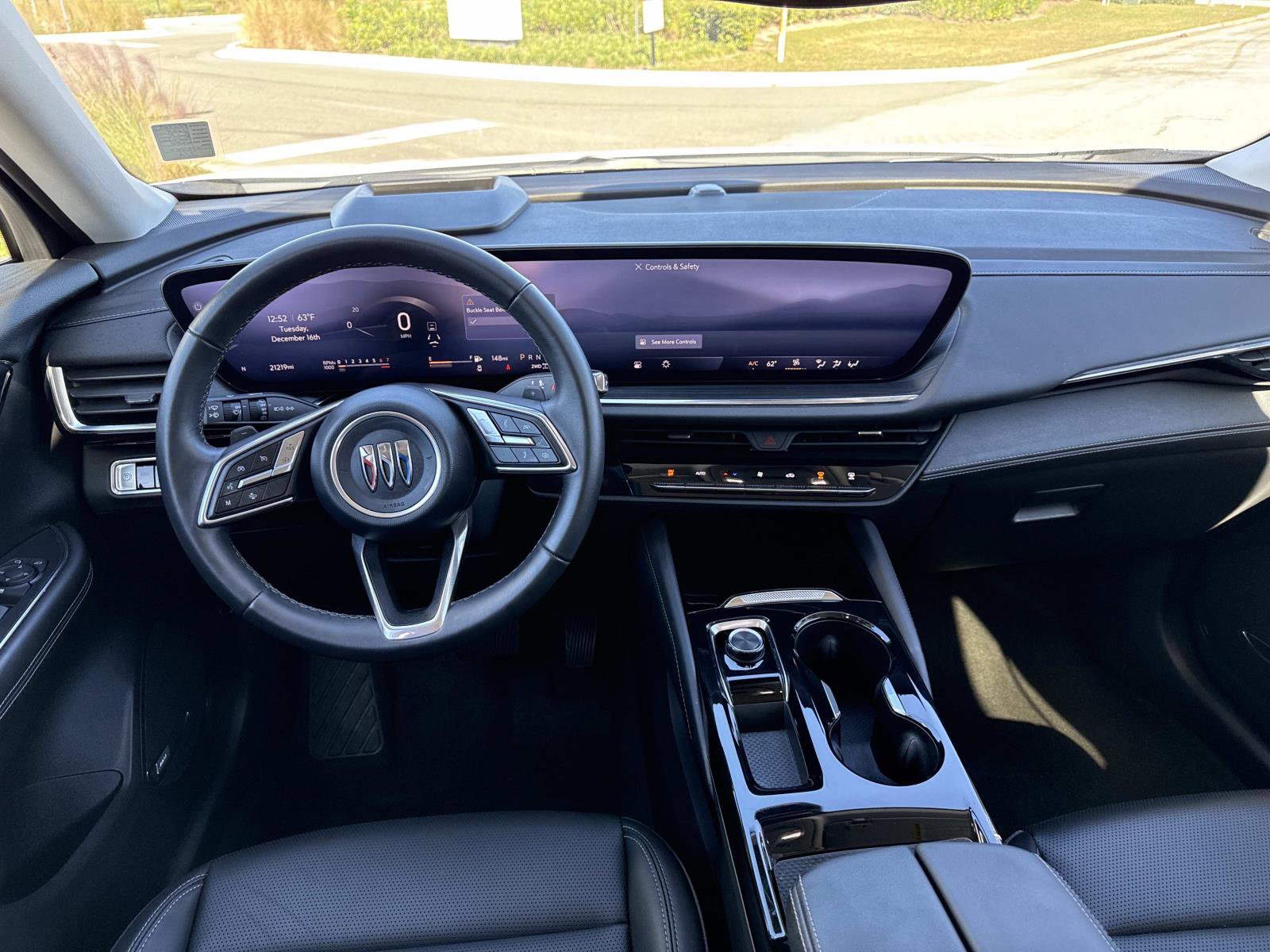 Used 2025 Buick Envision Preferred image 17