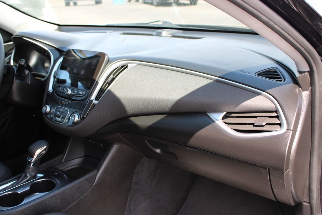 Used 2023 Chevrolet Malibu LS FWD image 26