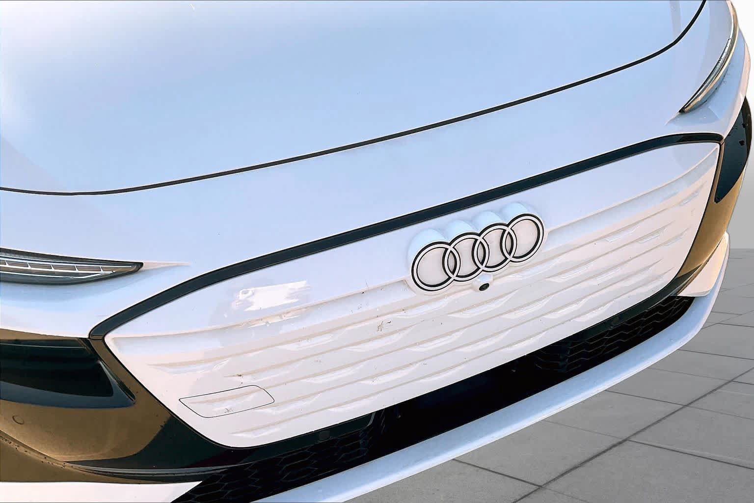 New 2025 Audi A6 e-tron Premium Plus w/ Premium Plus RWD image 28