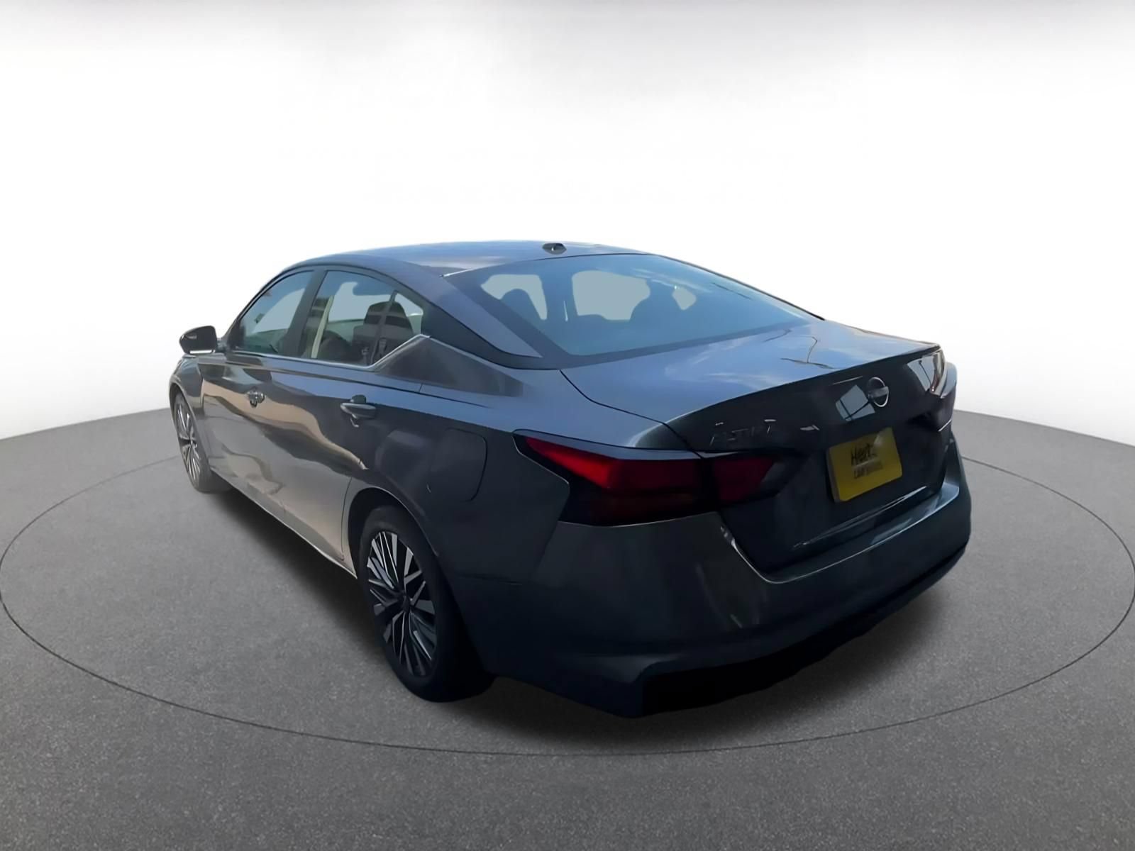 Used 2026 Nissan Altima 2.5 SV FWD image 10