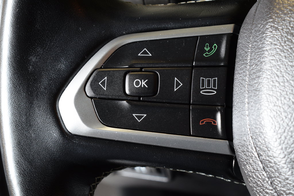 Used 2022 Jeep Compass High Altitude AWD/4WD image 22