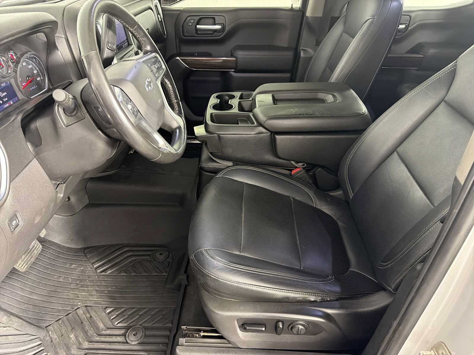 Used 2020 Chevrolet Silverado 1500 RST AWD/4WD image 13