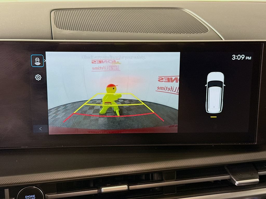 Certified 2025 Hyundai Santa Fe SEL AWD/4WD image 6