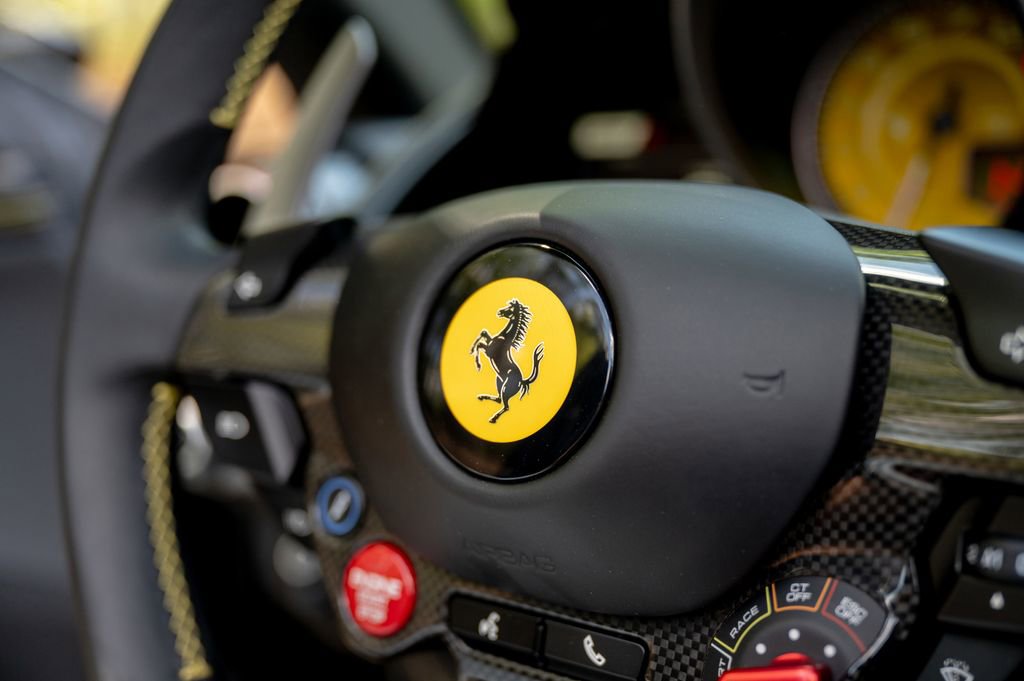 Used 2022 Ferrari 812 GTS RWD image 94