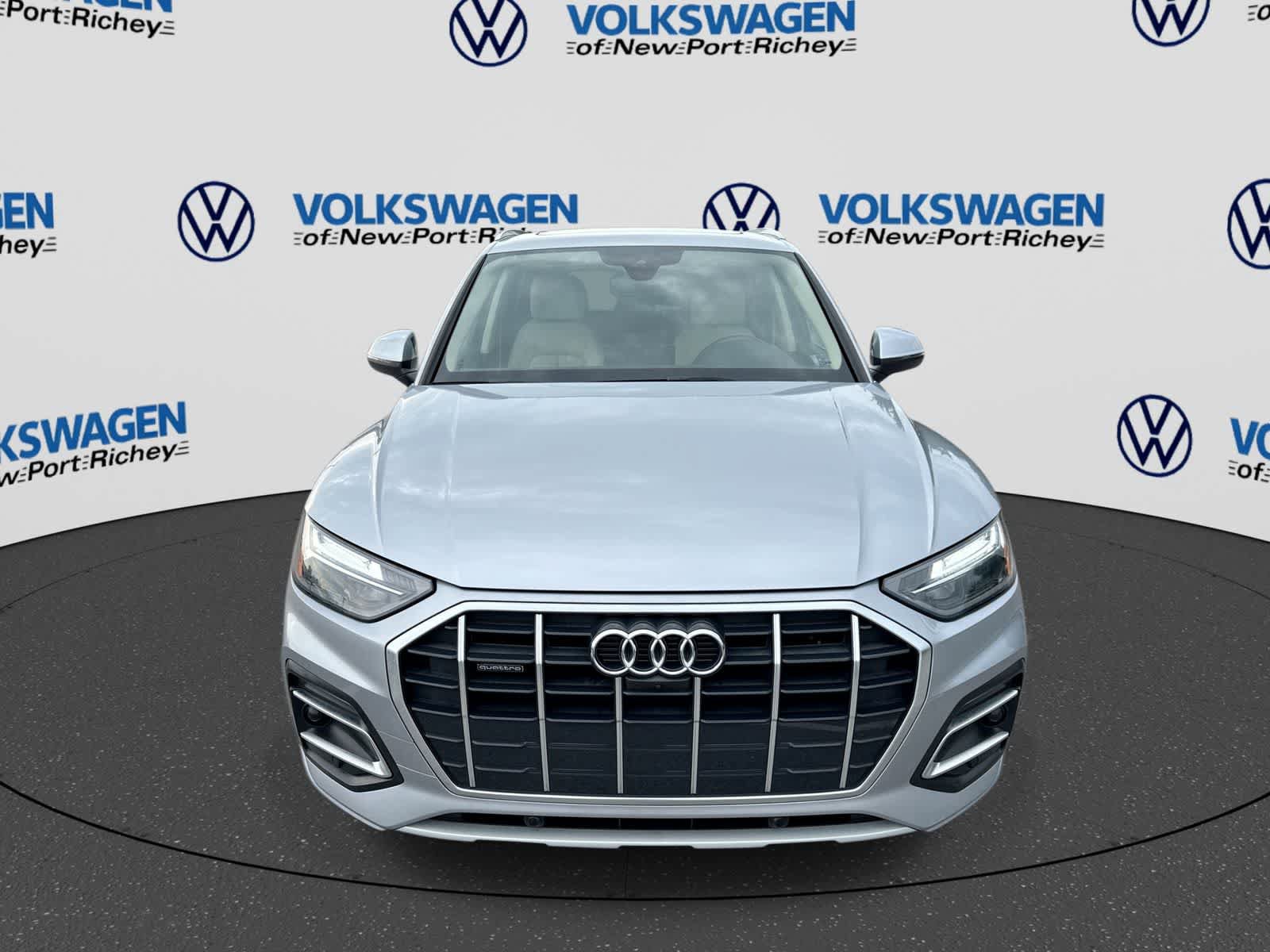 Used 2023 Audi Q5 2.0T Premium Plus w/ Premium Plus Package AWD/4WD image 17