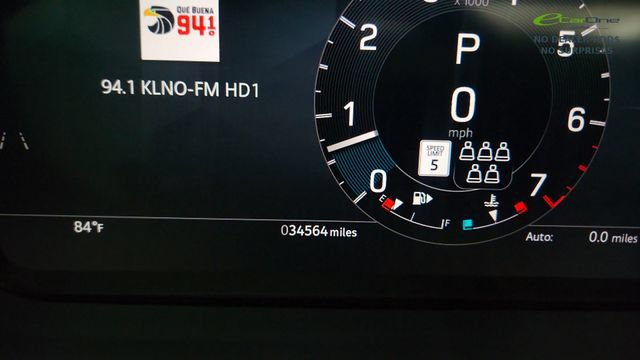 Used 2024 Land Rover Discovery Metropolitan Edition AWD/4WD image 54