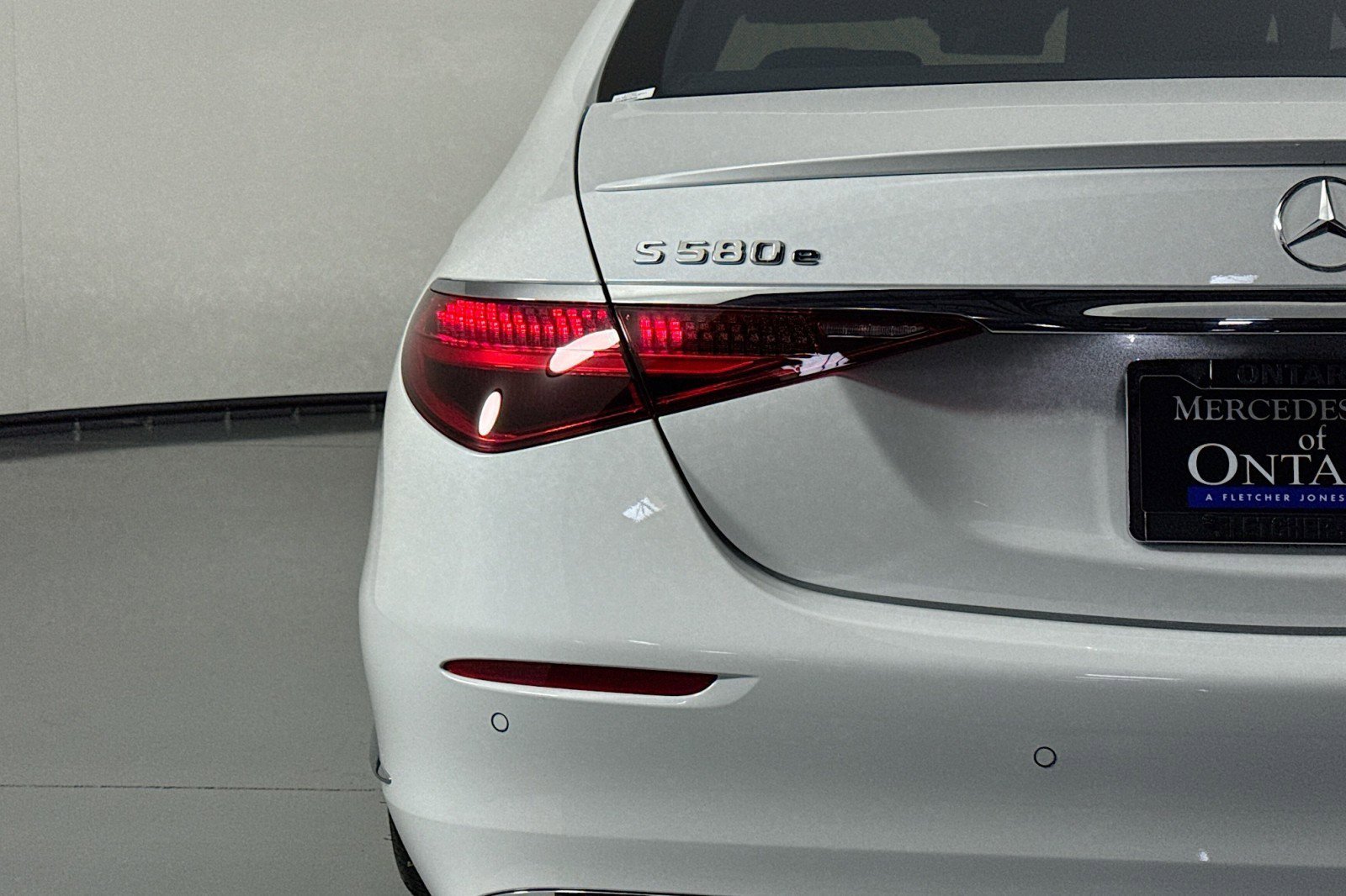 New 2026 Mercedes-Benz S 580e 4MATIC Sedan image 14