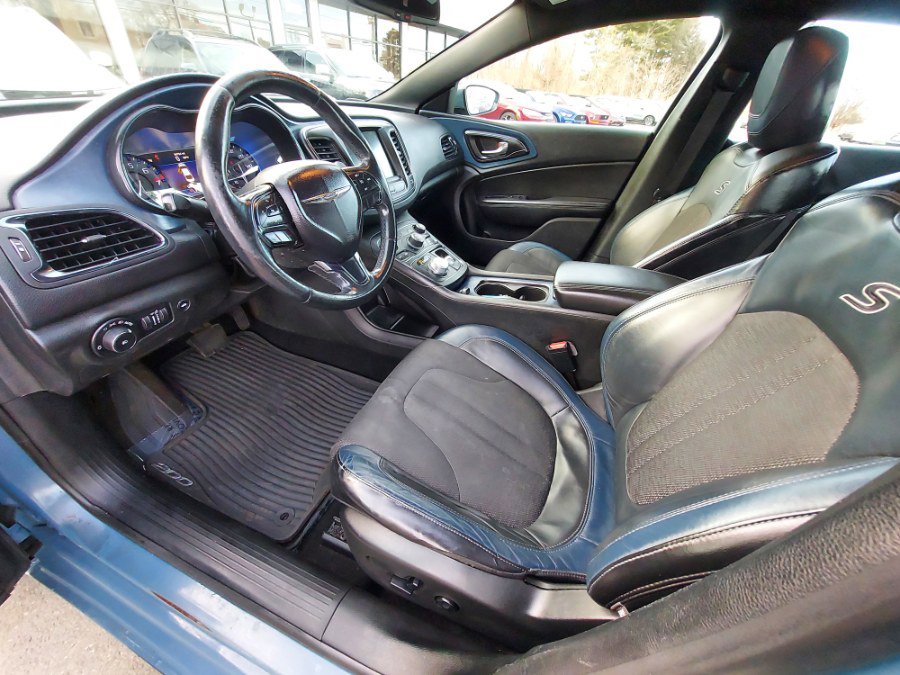 Used 2015 Chrysler 200 S w/ Navigation & Sound Group I AWD/4WD image 7