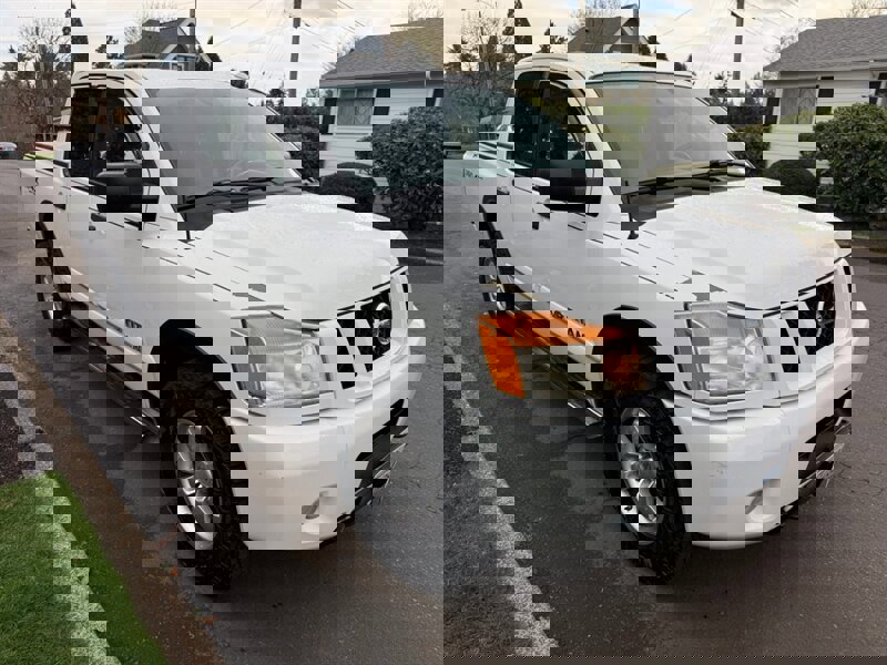 Used 2012 Nissan Titan PRO-4X image 6