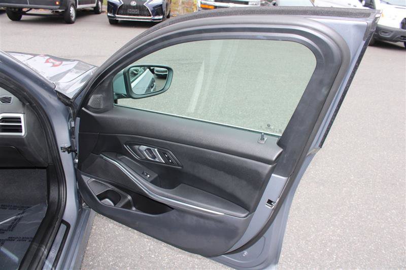 Used 2025 BMW 330i 330i image 16