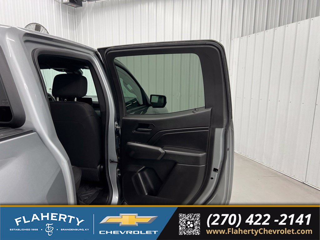 Used 2025 Chevrolet Colorado Trail Boss AWD/4WD image 12