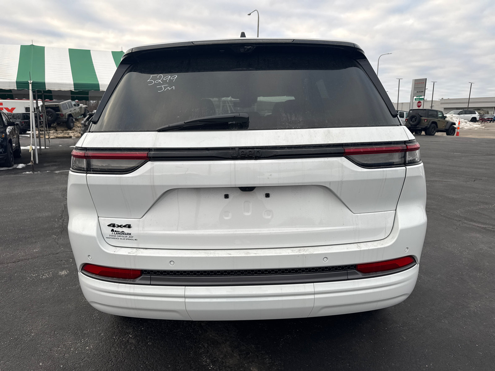 New 2026 Jeep Grand Cherokee Limited AWD/4WD image 4