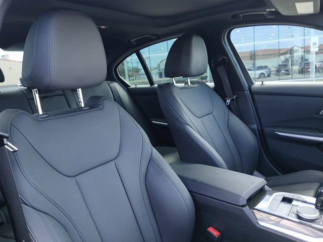 Used 2021 BMW 330e w/ Convenience Package image 16