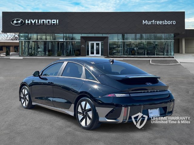 Used 2024 Hyundai Ioniq 6 SE RWD image 8