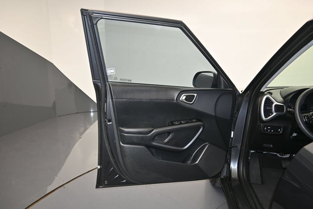 Used 2021 Kia Soul S FWD image 10