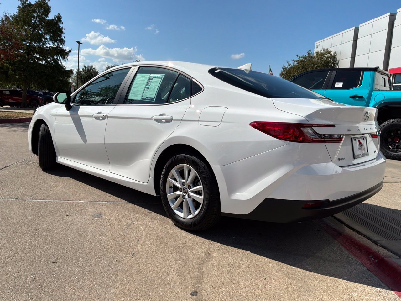 Used 2026 Toyota Camry LE FWD image 8