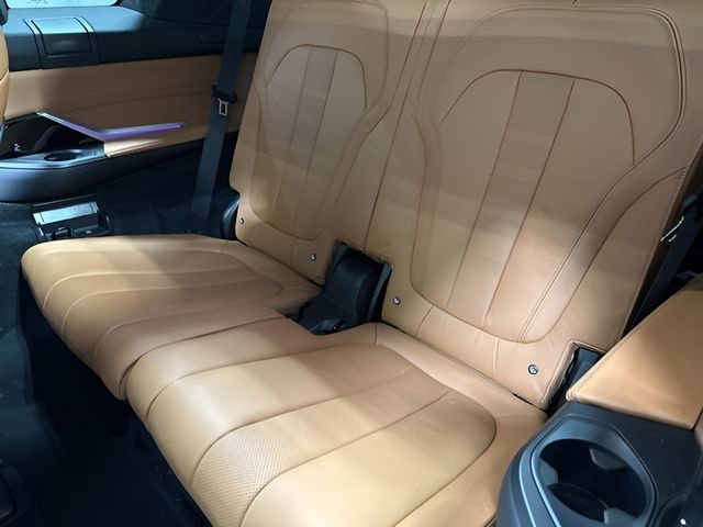 Used 2022 BMW X7 xDrive40i w/ M Sport Package image 36