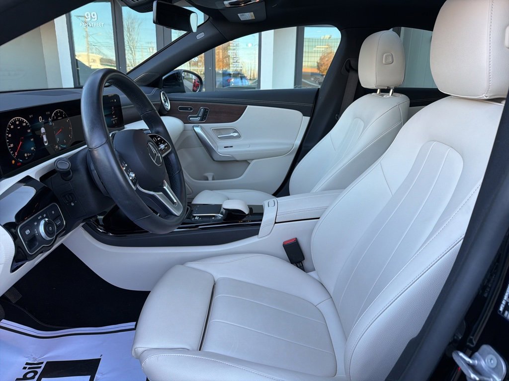 Used 2023 Mercedes-Benz CLA 250 4MATIC w/ Premium Package image 29
