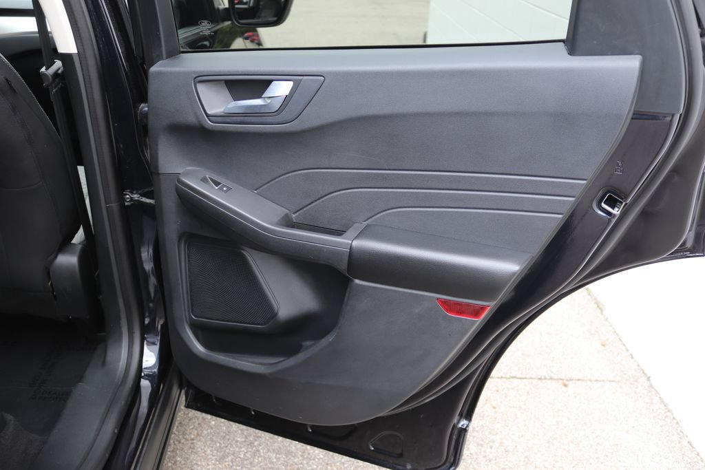 Used 2021 Ford Escape SE FWD image 16