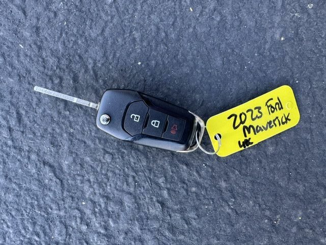 Used 2023 Ford Maverick AWD SuperCrew image 19
