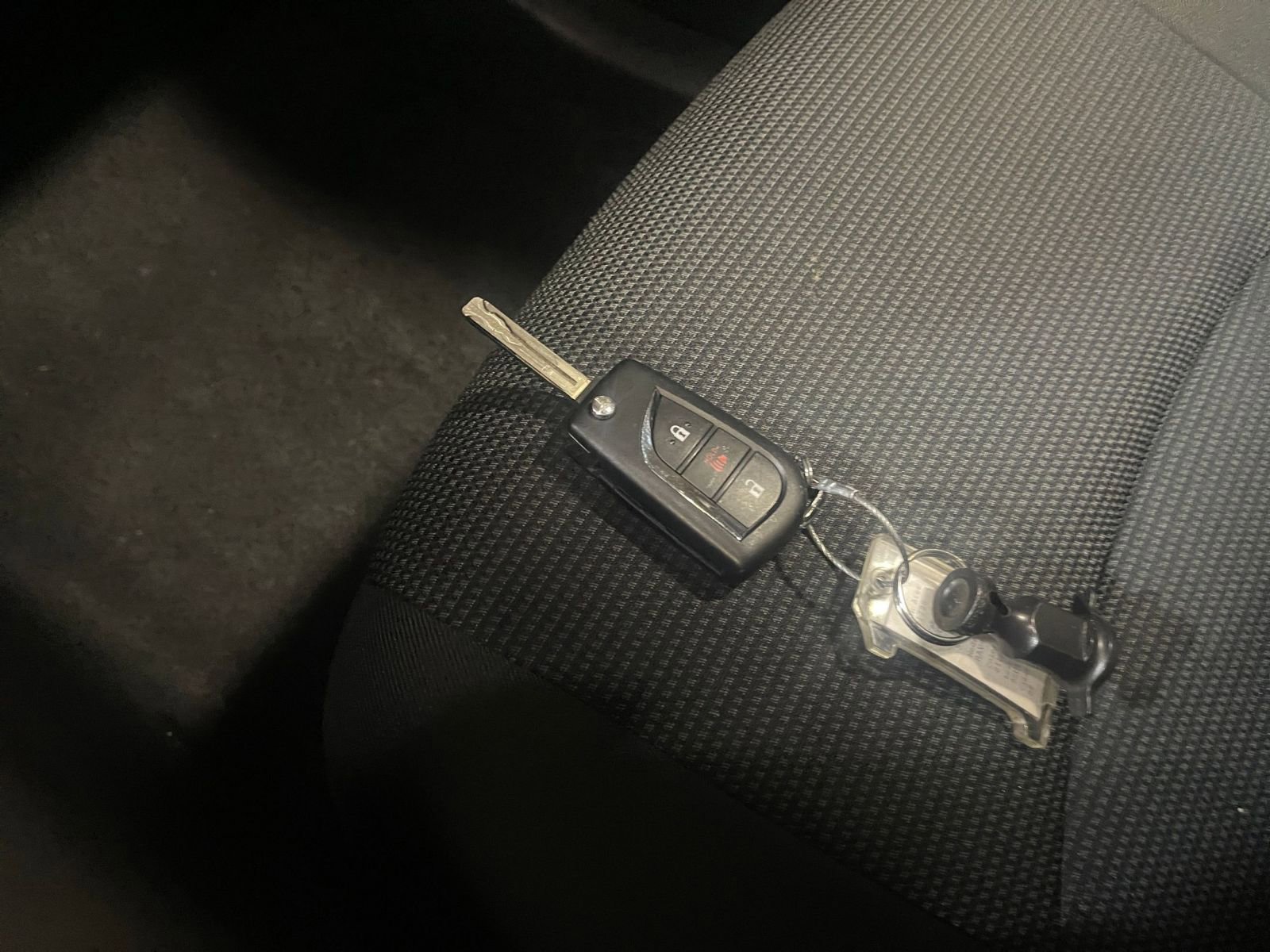 Used 2025 Toyota RAV4 LE image 22