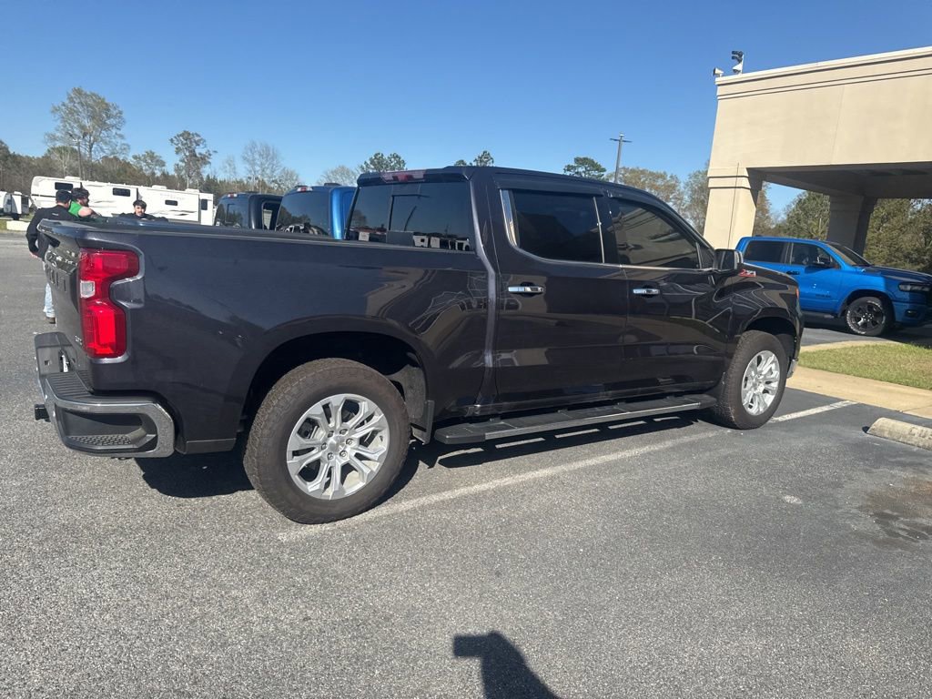 Used 2024 Chevrolet Silverado 1500 LTZ image 9