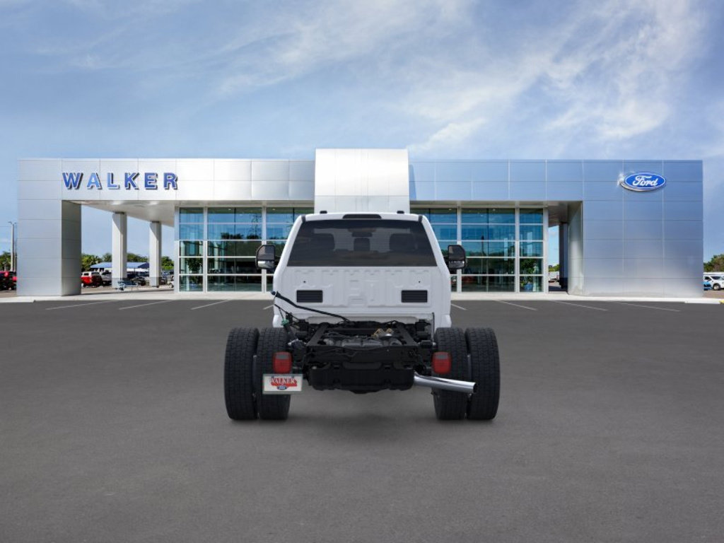 New 2025 Ford F550 4x4 Regular Cab Super Duty image 5