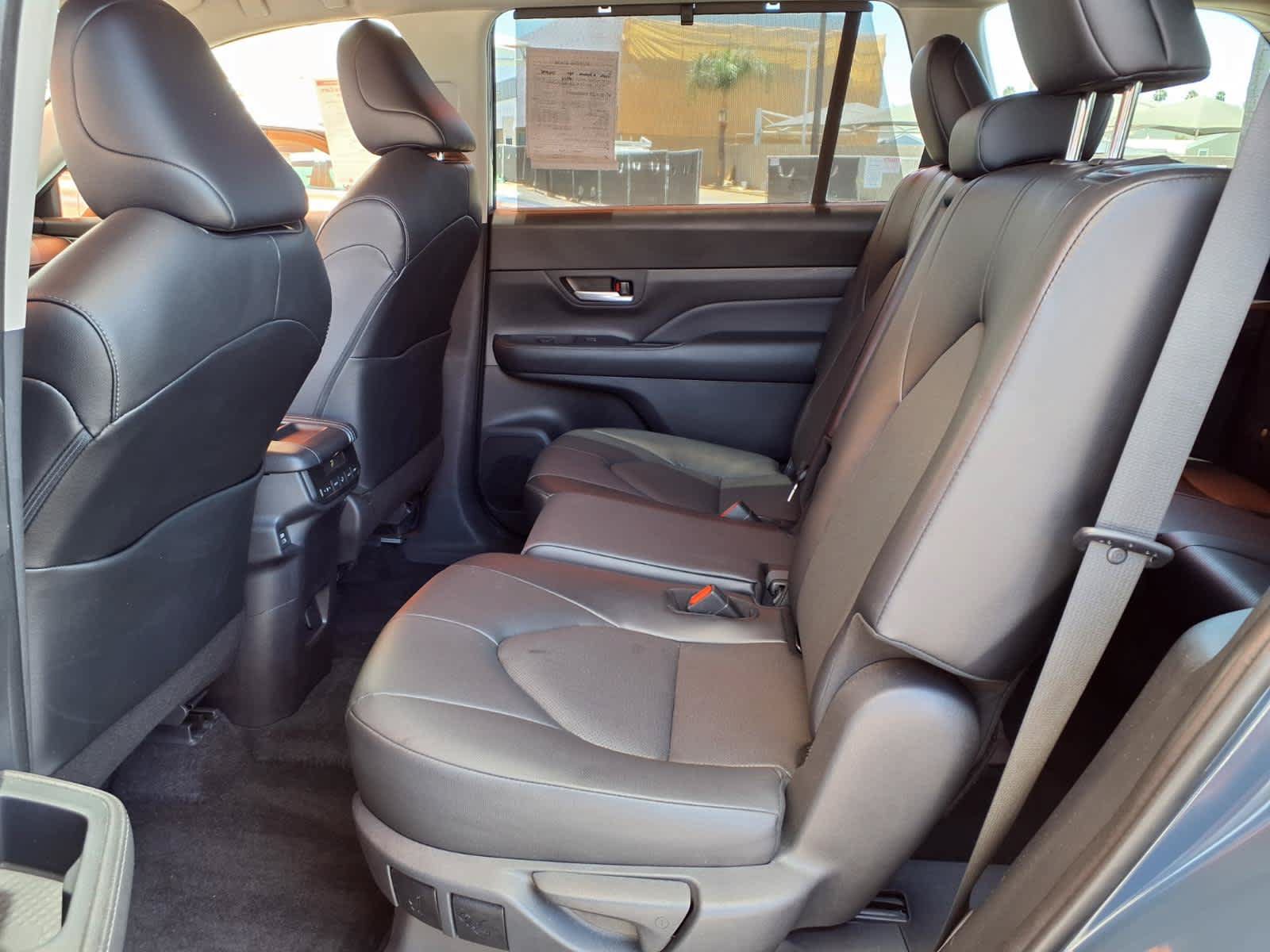 Certified 2024 Toyota Grand Highlander FWD image 13