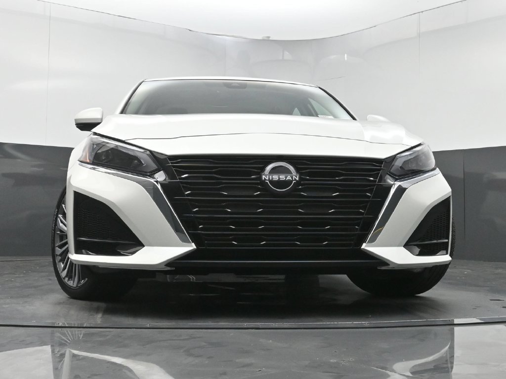 Used 2024 Nissan Altima 2.5 SL FWD image 26