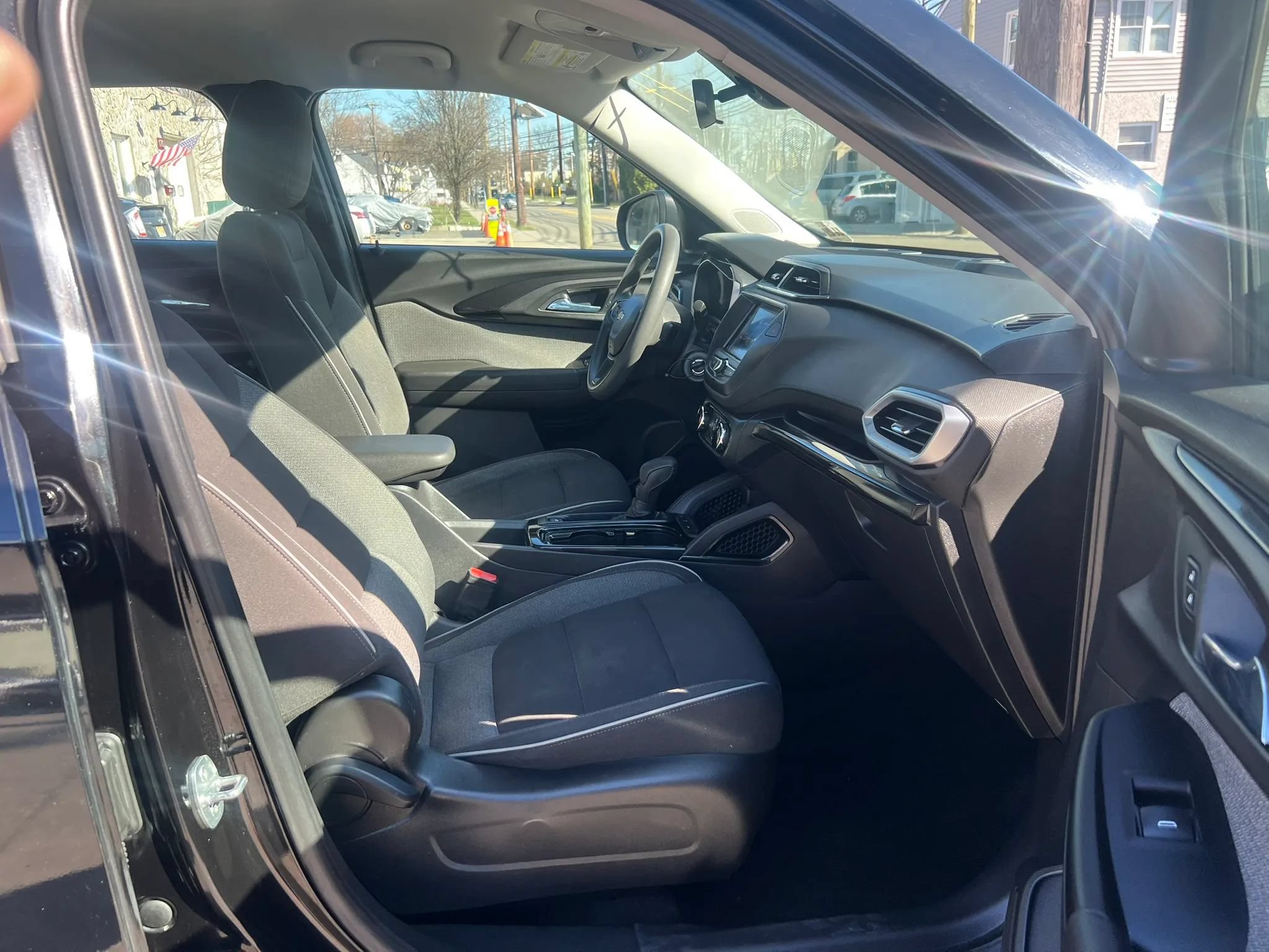 Used 2021 Chevrolet TrailBlazer LS FWD image 31
